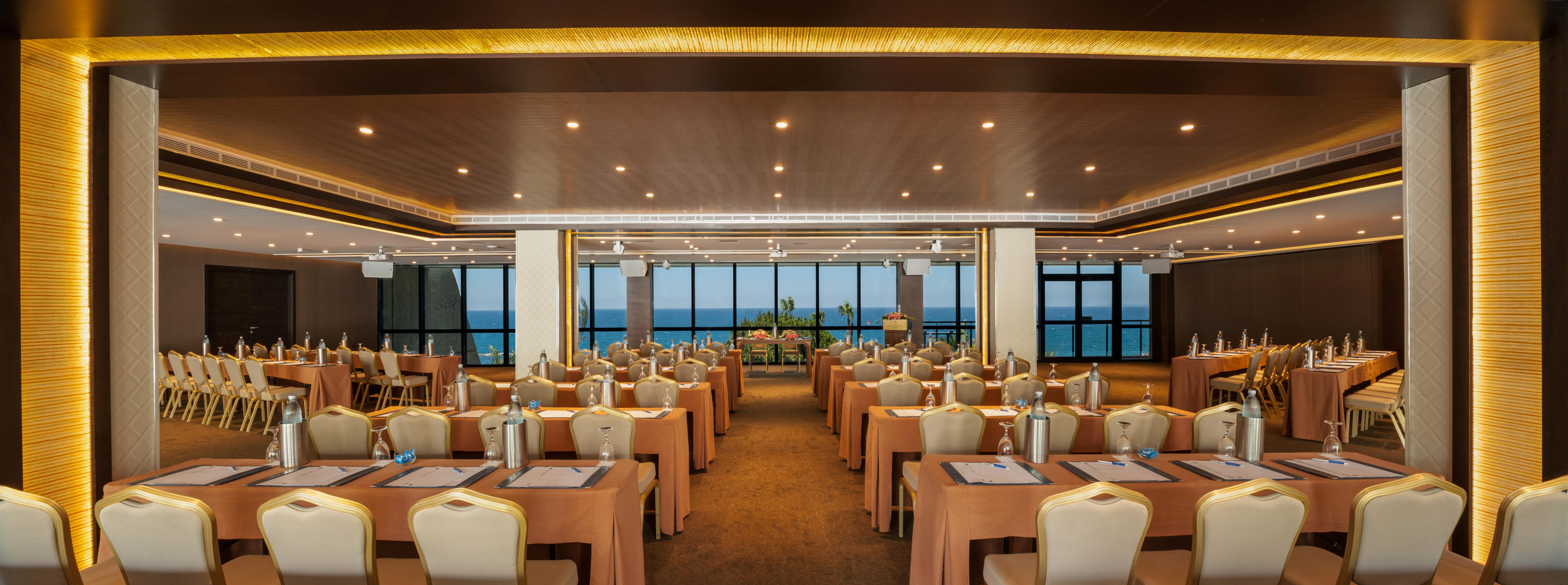 Amathus Beach Hotel Limassol Bagian luar foto Meeting room